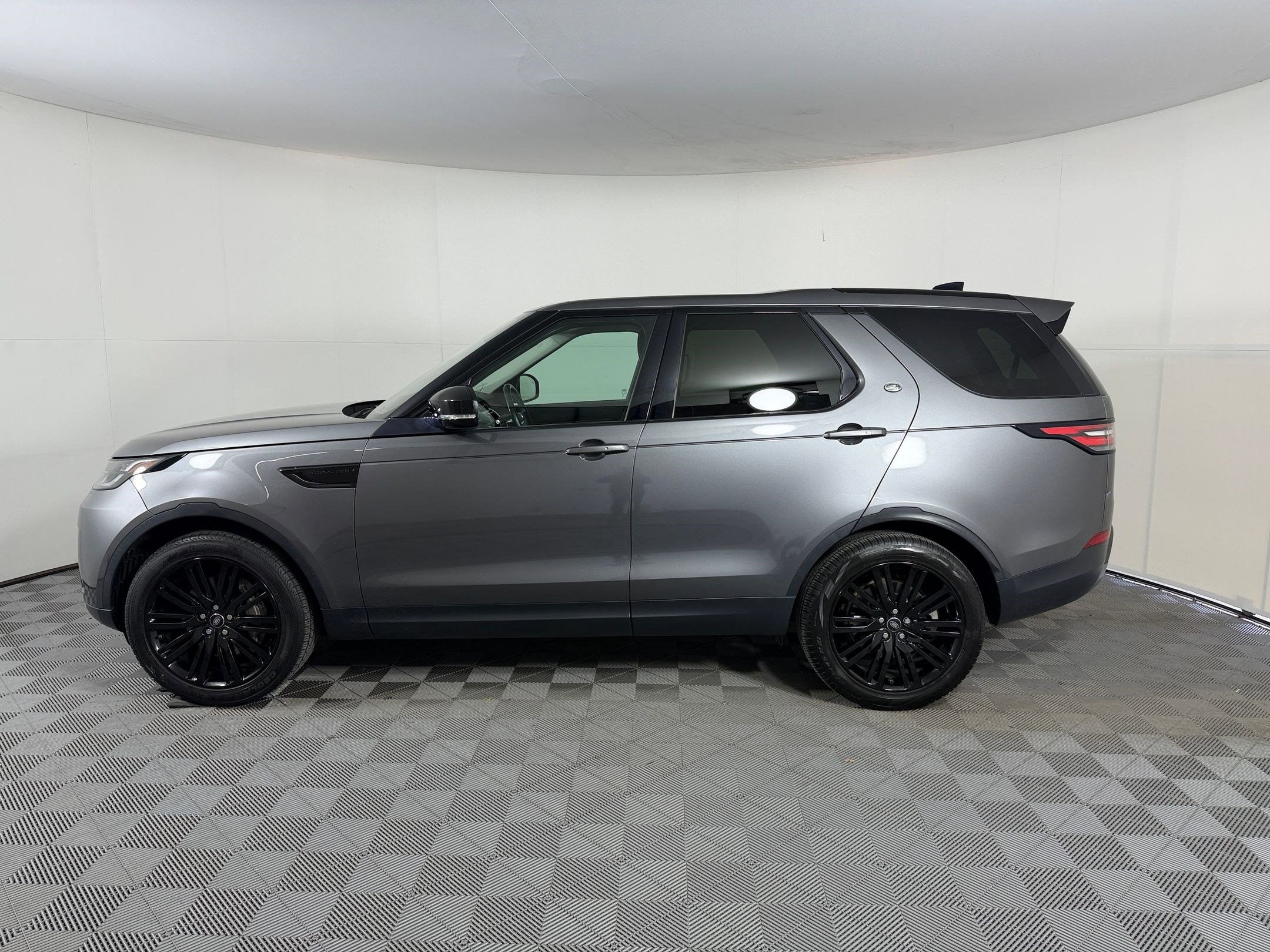 land rover discovery 2018 SALRR2RV5JA051330 image land rover discovery 2018 SALRR2RV5JA051330 image